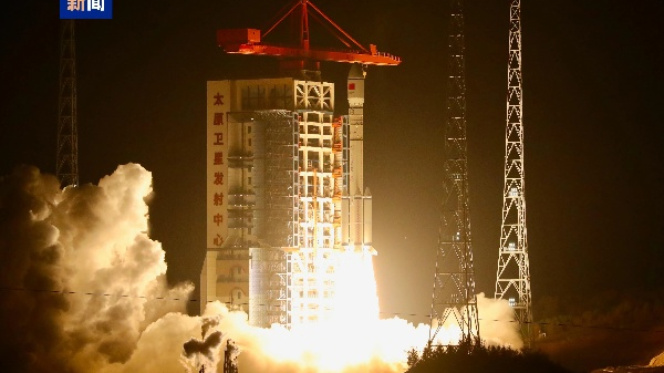 中国航天再创辉煌，成功发射千帆极轨11组卫星